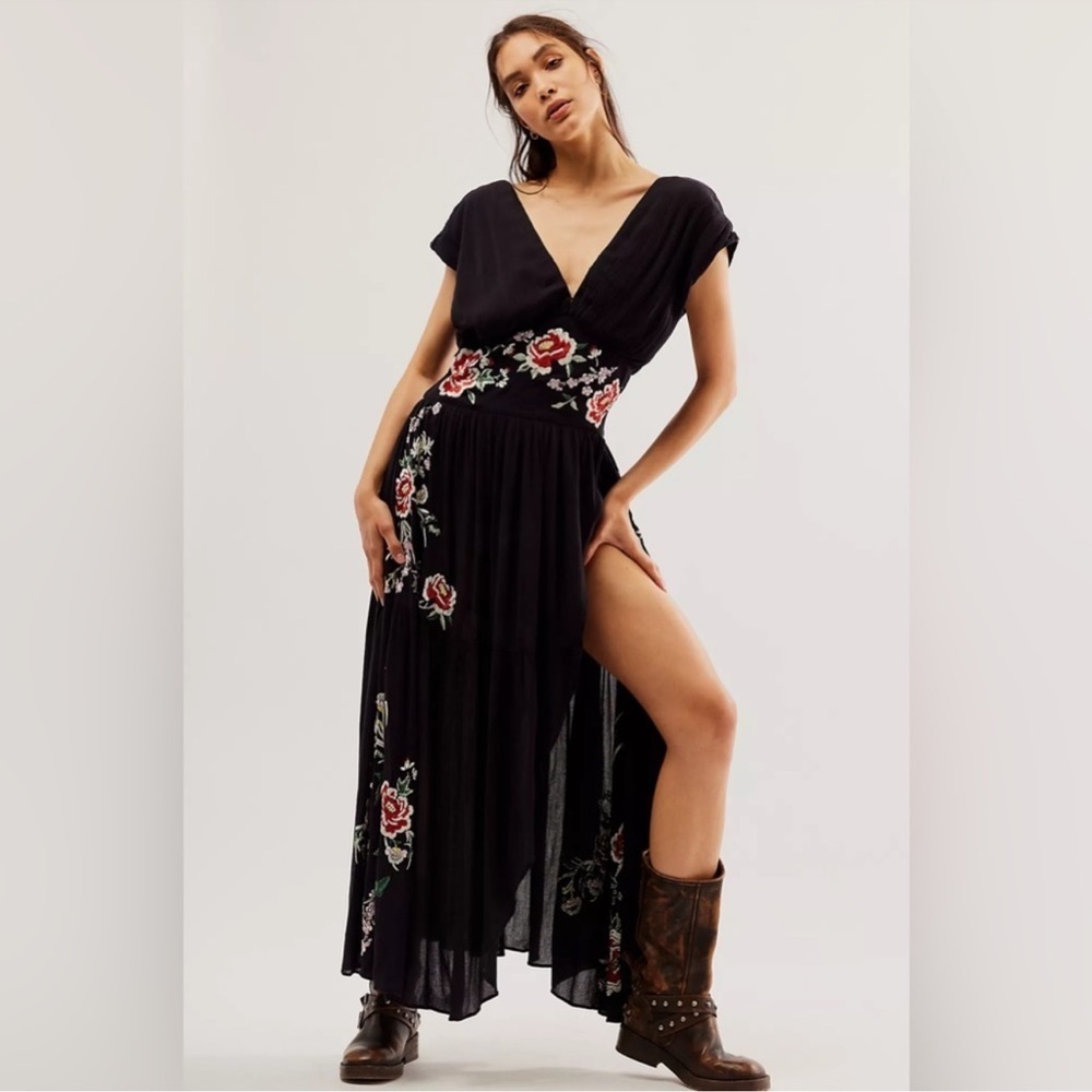 NEW Free People Abbey Wrap Floral Embroidered Bohemian Black Dress S - Picture 2 of 12